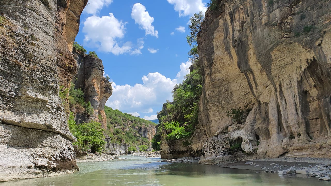 Osum Canyon Waterfall Tour